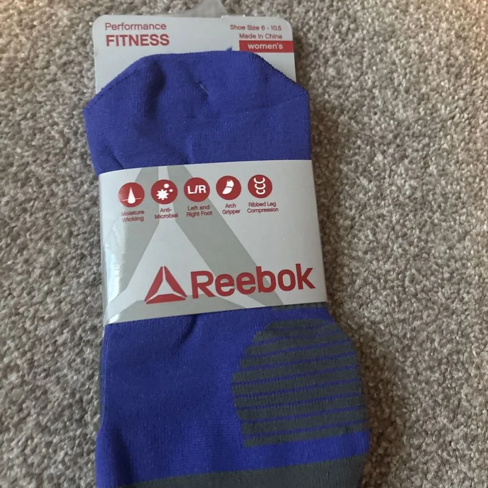 Women’s Sock Lot Alaska Knits, Finishline, Carhartt, Muk Luks, Reebok, Old Navy - Picture 10 of 16
